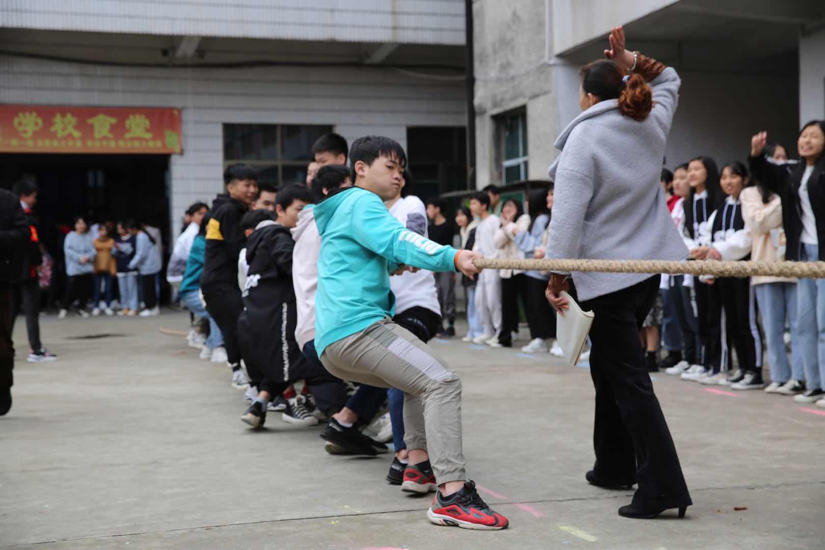 邵陽(yáng)市華龍中學(xué),邵陽(yáng)中學(xué)教育,高中教育,師資雄厚,名優(yōu)教師 邵陽(yáng)市華龍中學(xué),邵陽(yáng)中學(xué)教育,高中教育,師資雄厚,名優(yōu)教師