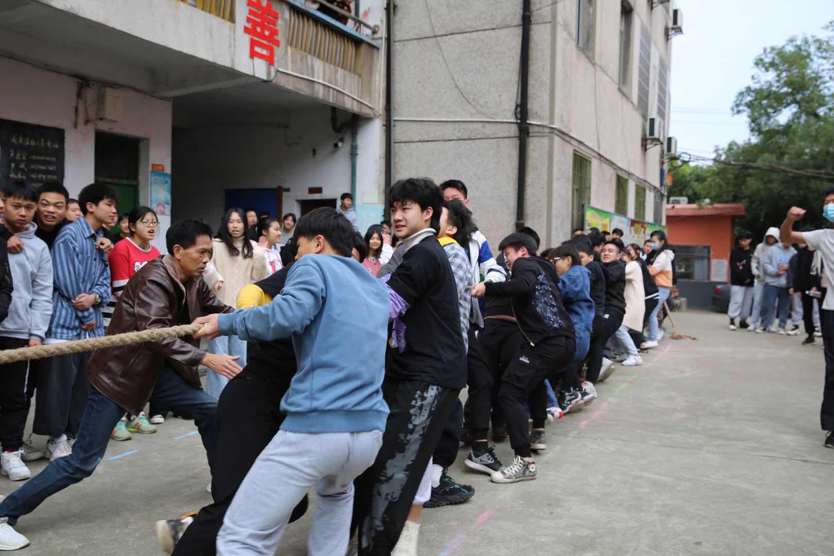 邵陽(yáng)市華龍中學(xué),邵陽(yáng)中學(xué)教育,高中教育,師資雄厚,名優(yōu)教師 邵陽(yáng)市華龍中學(xué),邵陽(yáng)中學(xué)教育,高中教育,師資雄厚,名優(yōu)教師