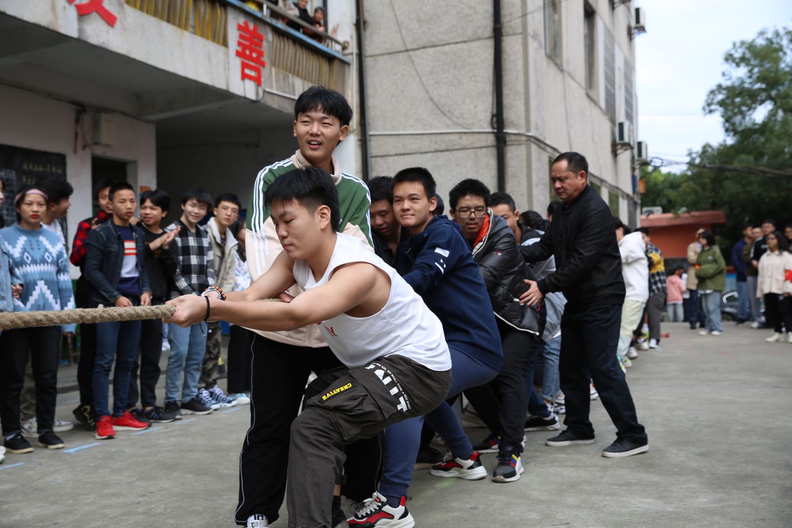 邵陽(yáng)市華龍中學(xué),邵陽(yáng)中學(xué)教育,高中教育,師資雄厚,名優(yōu)教師 邵陽(yáng)市華龍中學(xué),邵陽(yáng)中學(xué)教育,高中教育,師資雄厚,名優(yōu)教師
