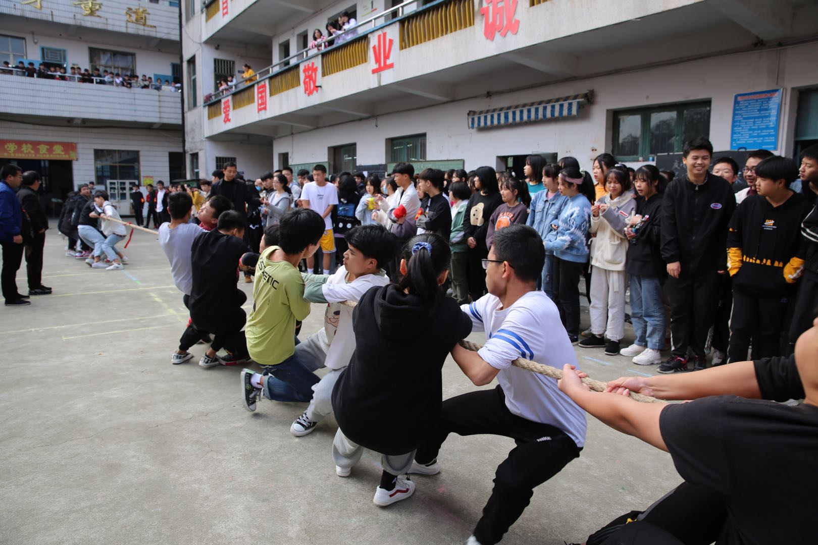 邵陽(yáng)市華龍中學(xué),邵陽(yáng)中學(xué)教育,高中教育,師資雄厚,名優(yōu)教師 邵陽(yáng)市華龍中學(xué),邵陽(yáng)中學(xué)教育,高中教育,師資雄厚,名優(yōu)教師