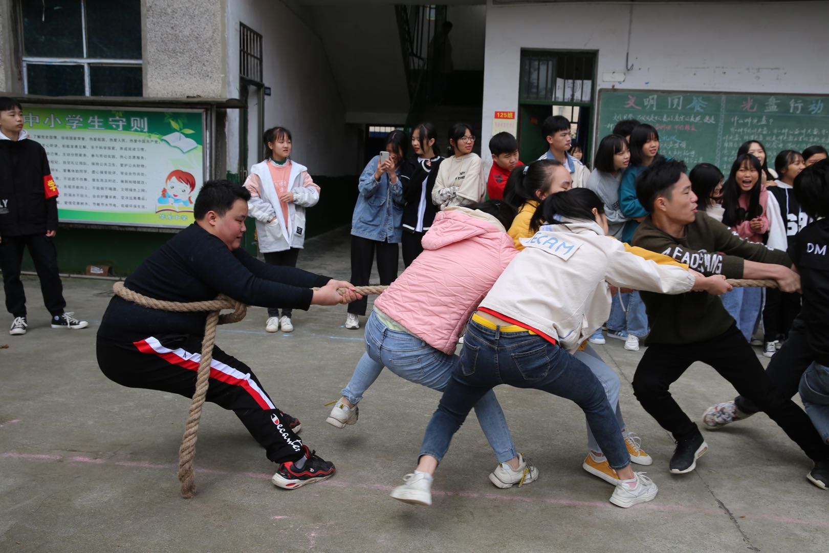 邵陽(yáng)市華龍中學(xué),邵陽(yáng)中學(xué)教育,高中教育,師資雄厚,名優(yōu)教師 邵陽(yáng)市華龍中學(xué),邵陽(yáng)中學(xué)教育,高中教育,師資雄厚,名優(yōu)教師