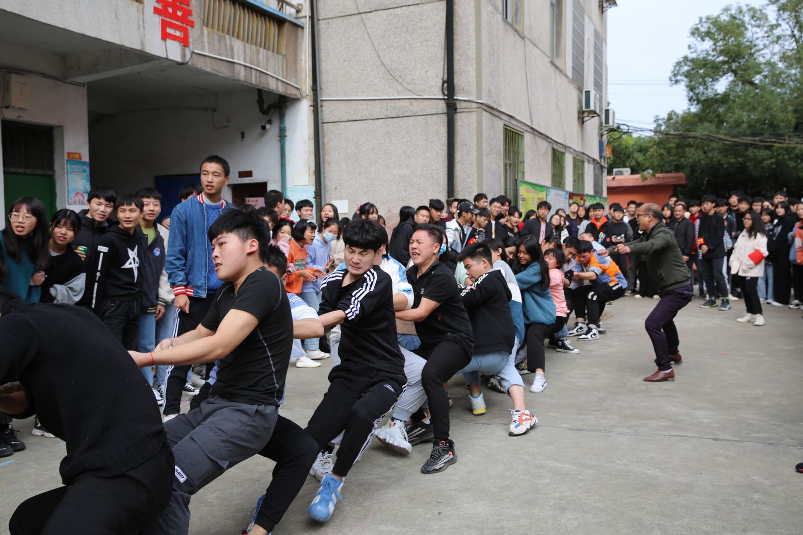 邵陽(yáng)市華龍中學(xué),邵陽(yáng)中學(xué)教育,高中教育,師資雄厚,名優(yōu)教師 邵陽(yáng)市華龍中學(xué),邵陽(yáng)中學(xué)教育,高中教育,師資雄厚,名優(yōu)教師